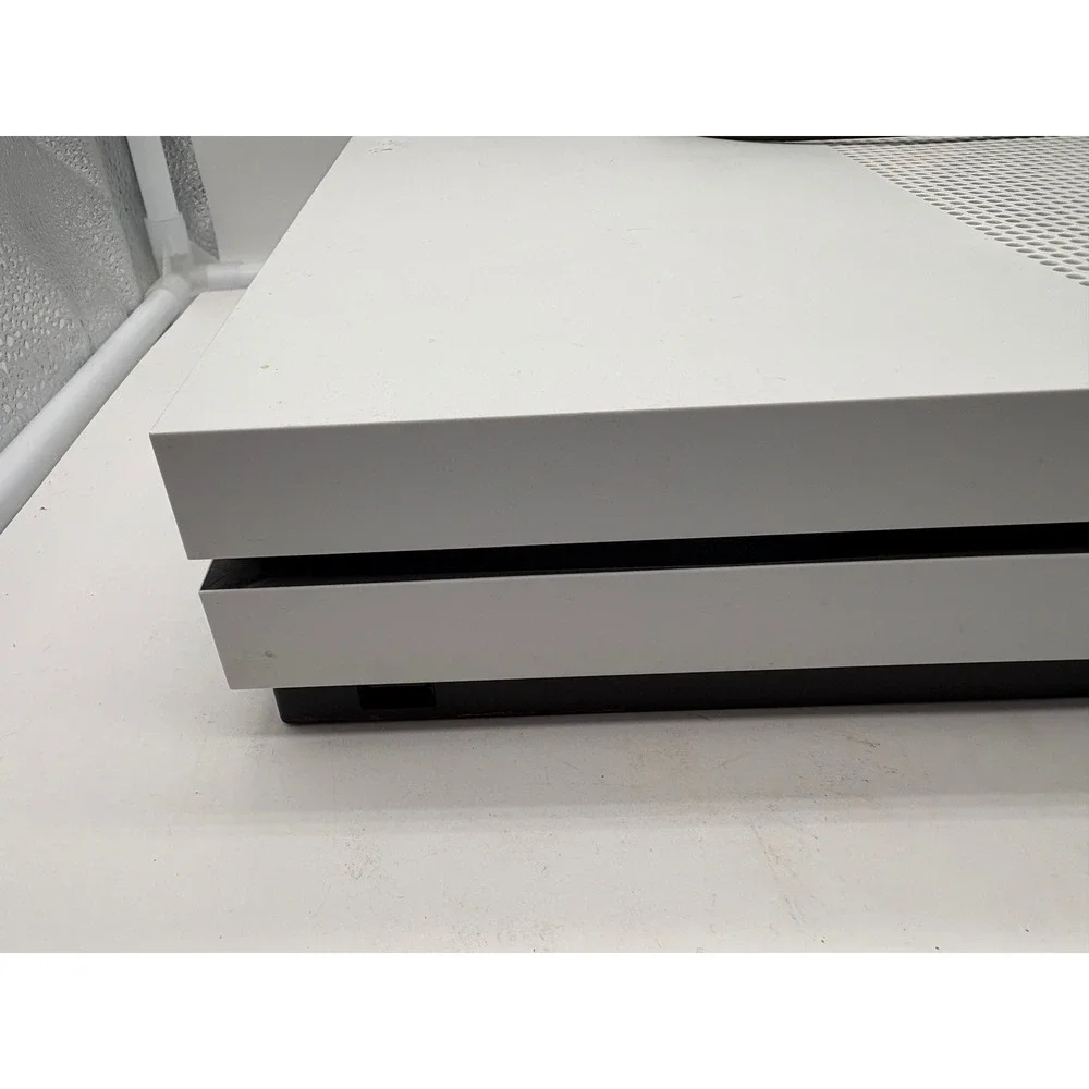 Microsoft Xbox One S 1TB White Console Bundle TESTED - No Controller Cords Only